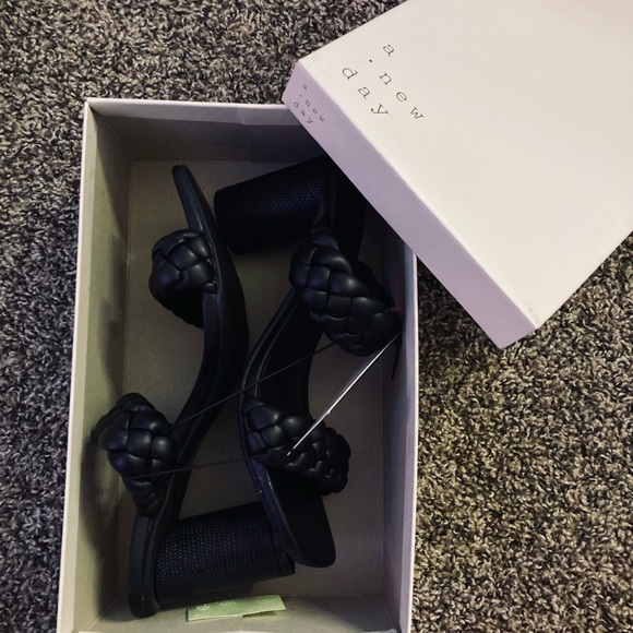 SOLD - Picture 6 of 8